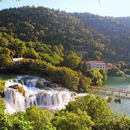 Apartment Tuja Jadrtovac Bagian luar foto